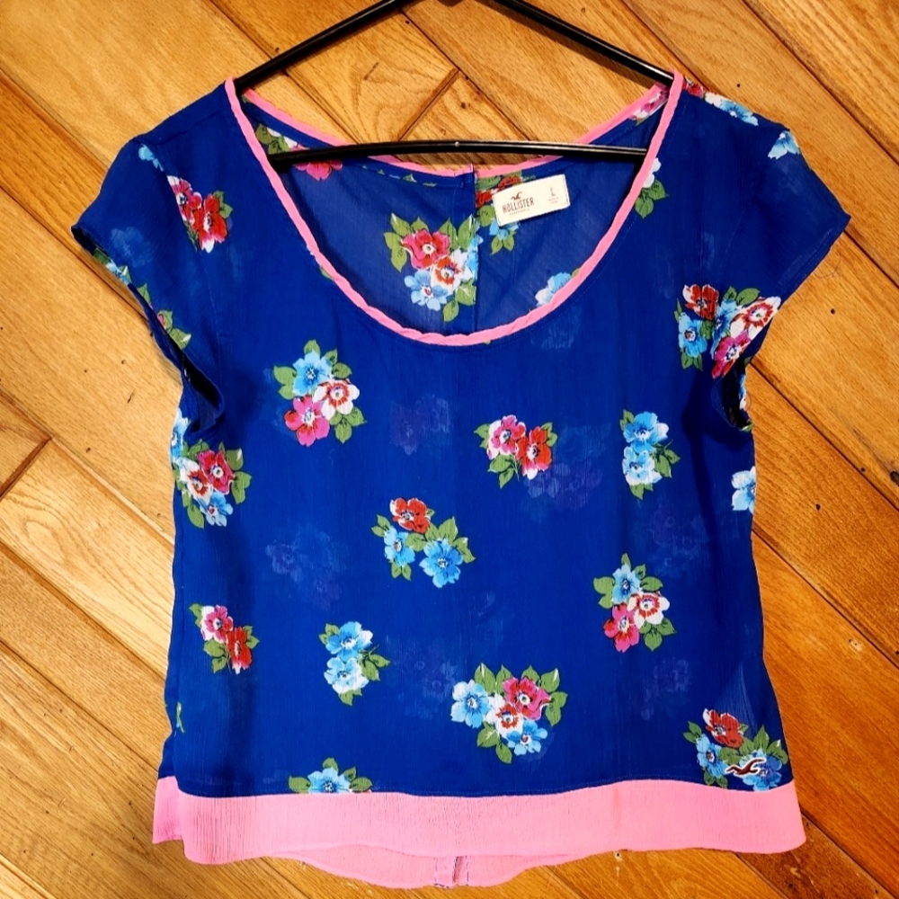 Hollister sheer blue and pink floral short sleeved top size large